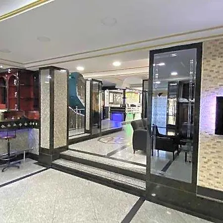 Hotel Grand Oral
