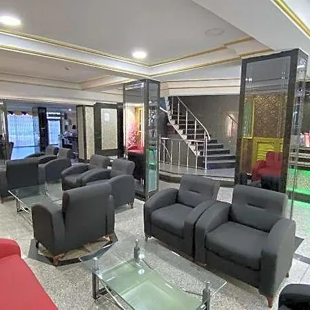Hotel Grand Oral