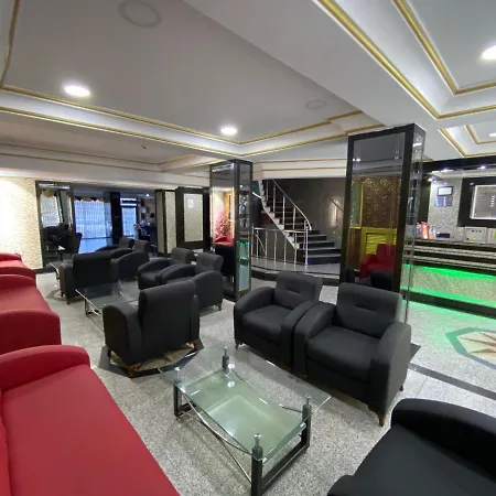 Hotel Grand Oral