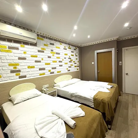 Grand Oral Hotel 3*