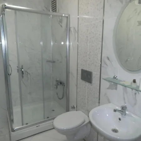 Hotel Grand Oral 3*