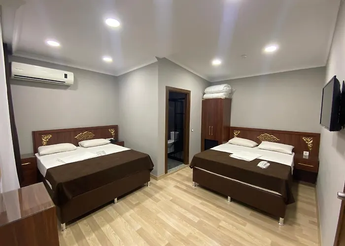 Отель Grand Oral 3*