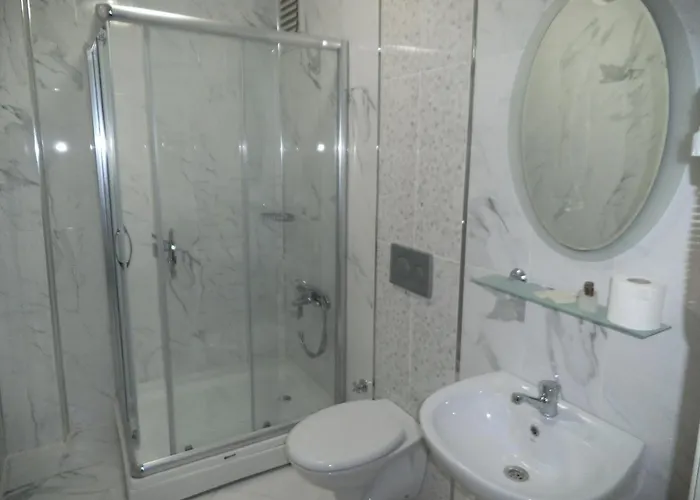 Отель Grand Oral 3*