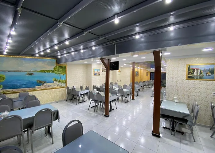 Grand Oral Отель 3*